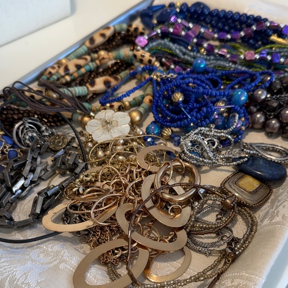 Jewelry - Elegant mens Gold and Silver Women's Jewelry Bundle Reseller craft #155